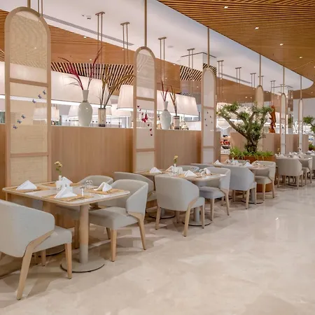 Fame Lara & Θέρετρο Αττάλεια