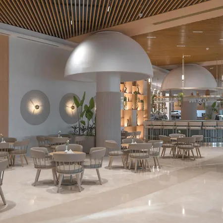 Θέρετρο Fame Lara & 5*