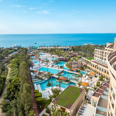 Θέρετρο Fame Lara &