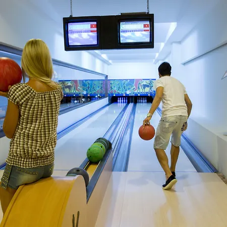 Fame Lara & Θέρετρο Αττάλεια