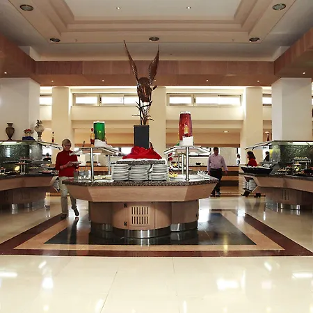 Θέρετρο Fame Lara &