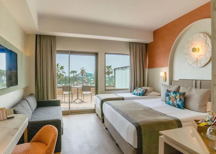 Fame Lara & 5* Antalya