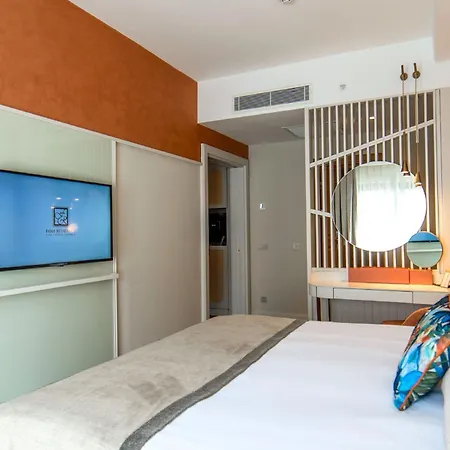 フェイム レジデンス ララ&スパ