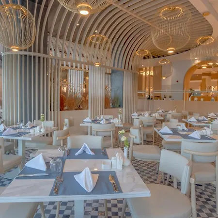 フェイム レジデンス ララ&スパ リゾート