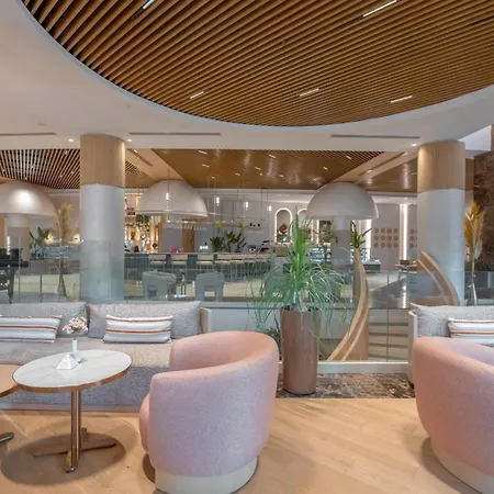 リゾート フェイム レジデンス ララ&スパ 5*