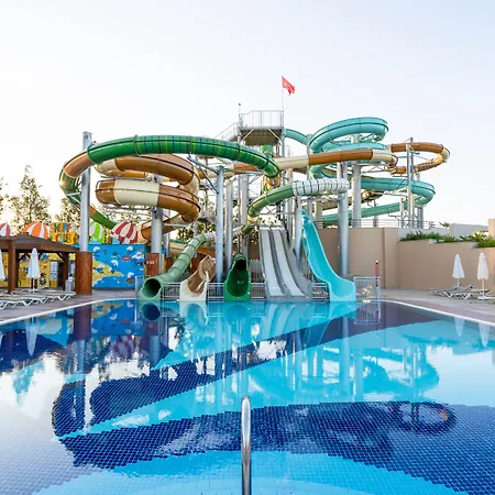 リゾート フェイム レジデンス ララ&スパ アンタルヤ